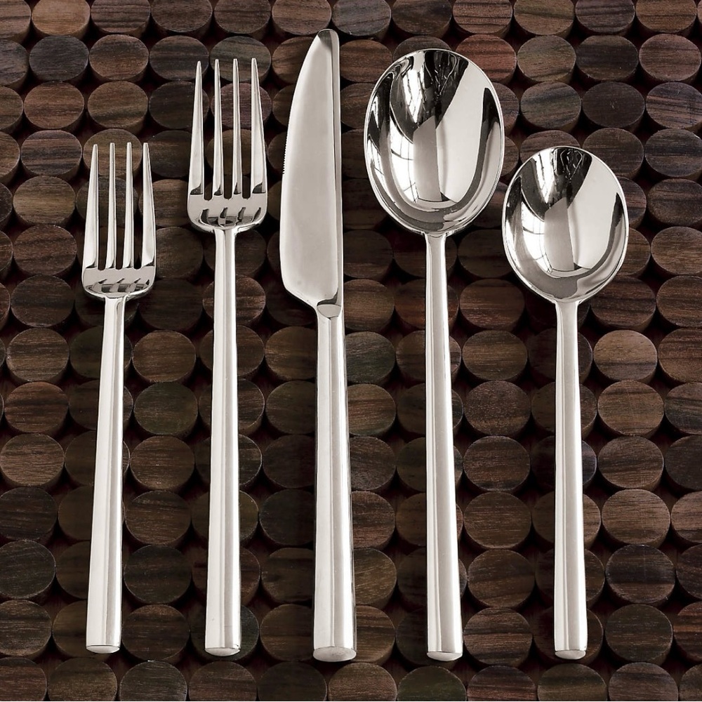 2 Emerge Mirror 5-Piece Flatware
Place Setting nwt